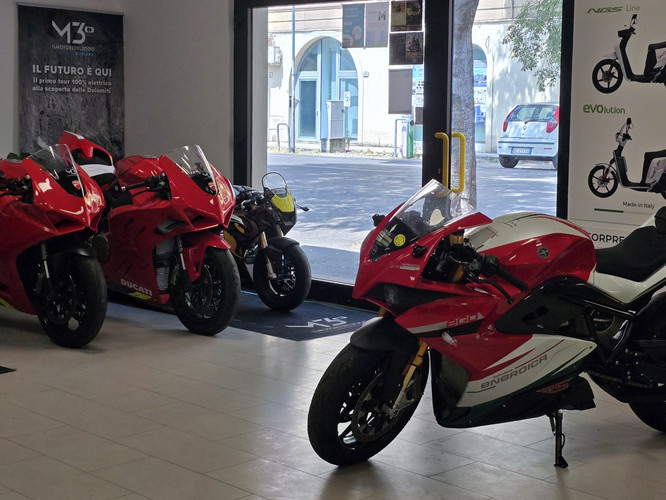 dealer showroom